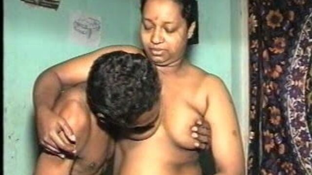 Mallu Aunty Bathing Nude Porn Videos Sex Movies XXXi PORN