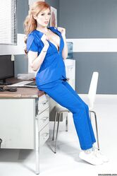 姨妈医生，给我一个ugolchik！