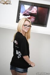 Petite Riley Star lets a BBC cum on her pretty face in glasses at a gloryhole