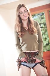 Amateur nerd Jay Taylor showing off her natural body in hot outfits