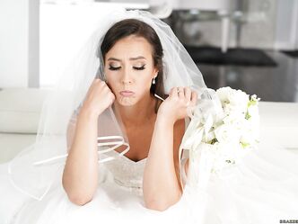 Beautiful bride Kelsi Monroe doffs her wedding dress to show her slender body