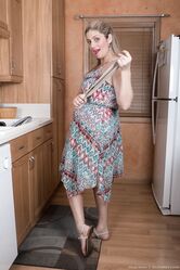 Fat housewife Alicia Silver exposes her hairy cunt & tiny boobs to masturbate