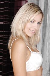 All natural blonde Jenni exposing her phenomenal body and sensitive feet