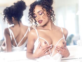 Astonishing ebony teen Scarlit Scandal sucks & rides a blue toy in the mirror