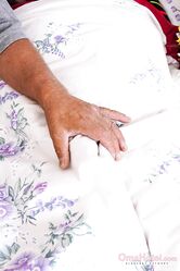 Old granny Heidrun masturbates with toys before hard threeway with old dudes