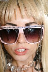 Gaga lookalike Lexi Belle gets pussy wrecked in threesome with Kelly Madison