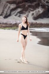 Janeth Tense captivatingly peels off her black bikini and uncovers her super