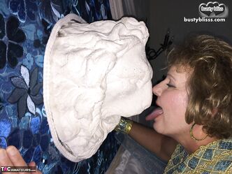 MatureMILFBBWCurvyBig TitsUnited StatesBig