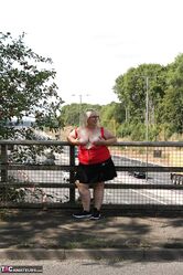MILFBBWCurvyUnited KingdomBig AssMatureBlondesGlassesGrannyCougarTiny