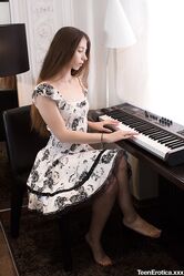 Teen Erotica Stephanie Moon