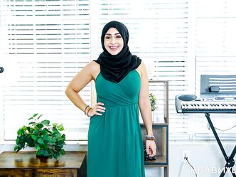Wife in a hijab Lilly Hall sucks cock & gets fucked doggystyle by her hubby