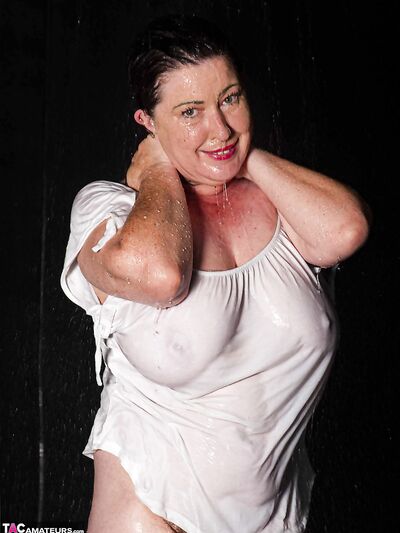 MILFBig TitsUnited KingdomHairyVoluptuousBig AssMatureBrunettesSlimHigh