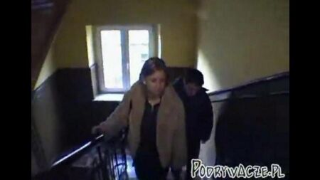I met a girl in the subway and dragged it to bed