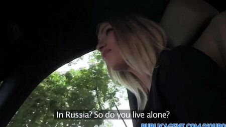 The sales blonde sucks a stranger's dick and fucks with him in a car for 300 euros