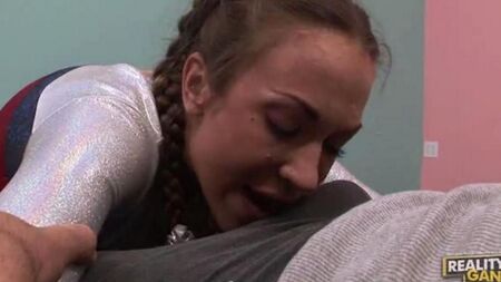 Porn with a gymnast - a very hot little thing
