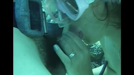 Under water fucks a woman with a hairy pubis