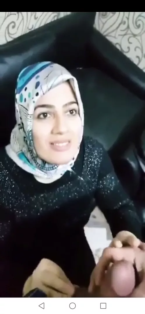 Turbanli sakso cekiyor tassaklarini yaliyor arabic blowjob XXXi  