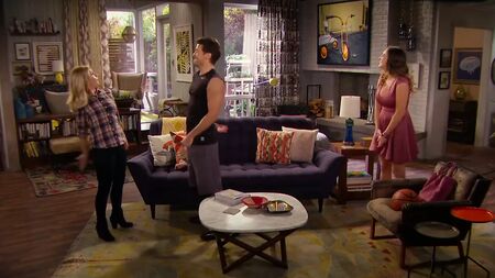 Kelly Brook - One Big Happy s01e03