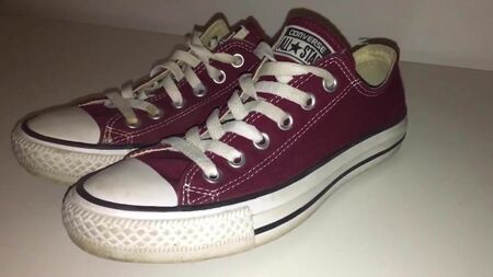 My Sister's Shoes: Converse low maroon Part 2 I 4K