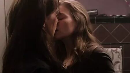 Katie Cassidy and Tracy Spiridakos - Kill for Me