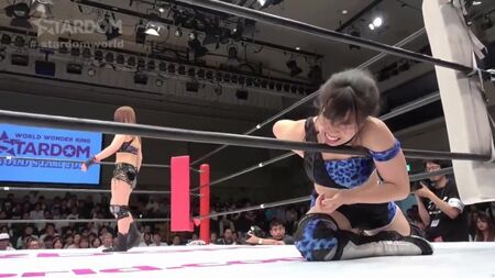 Io Shirai (c) vs. Momo Watanabe - Stardom Gold Star