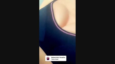 Heidi Klum - Bouncing Titties Workout