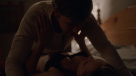 Eden Brolin Sexy - Beyond (2017) s01e07 (1080p)