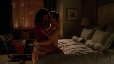 Merrin Dungey Nude - Hung s02e06 (2010)