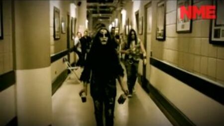 Murderdolls Walk On at Ozzfest 2010