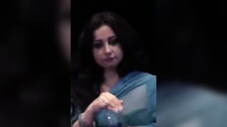 divya dutta showing her big boobs in public