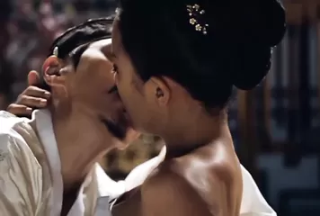 Korean movie sex scene â€“ king fucks queen - XXXi.PORN Video