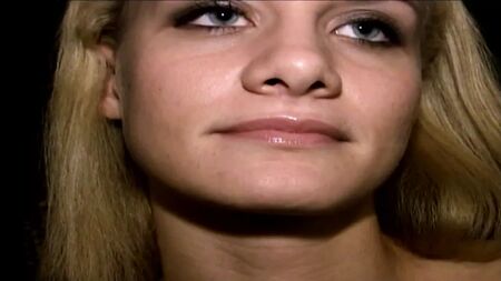 Busty Leah Wilde gives a blowjob and fucks with Dex Maghuan