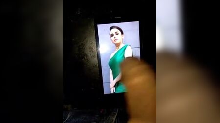 amruta khanvilkar marathi actress cum tribute