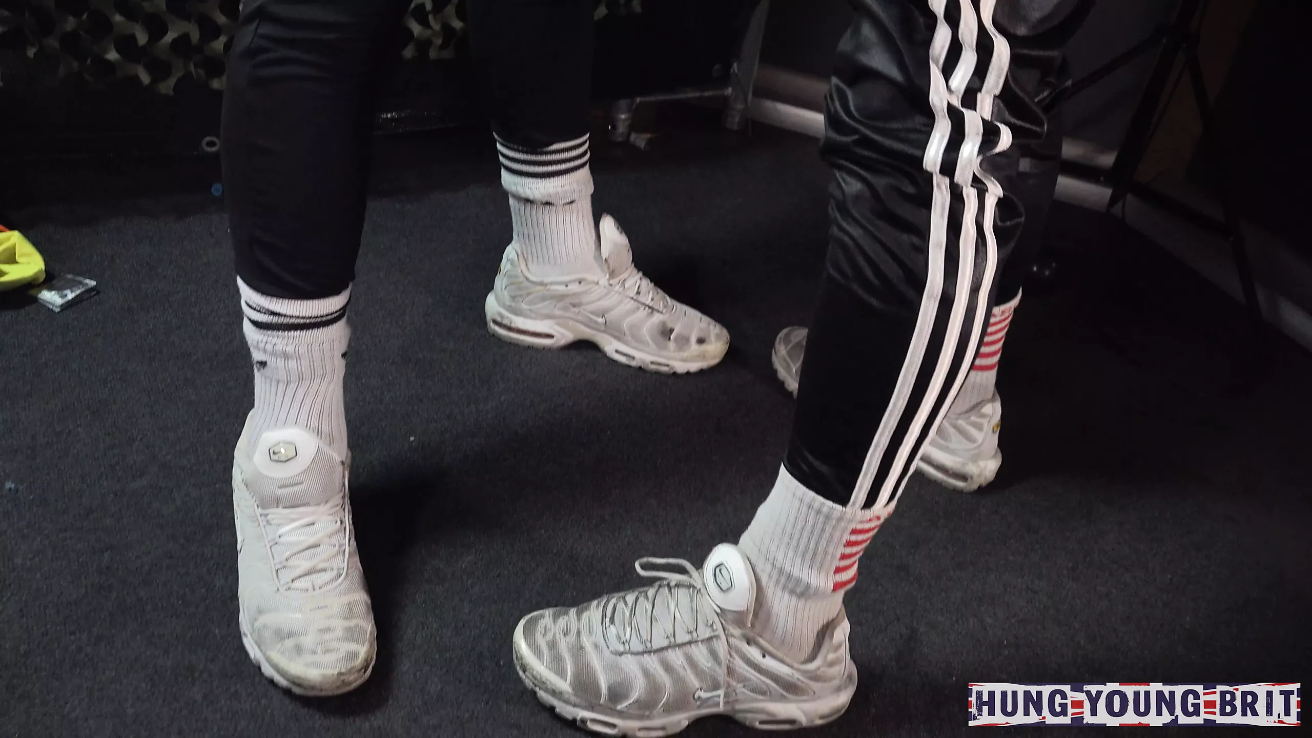 Nike TNs & trackies wearing Max Verstappen look-a-like Fucks secretly FIT  dutch boy and Cums - XXXi.PORN Video