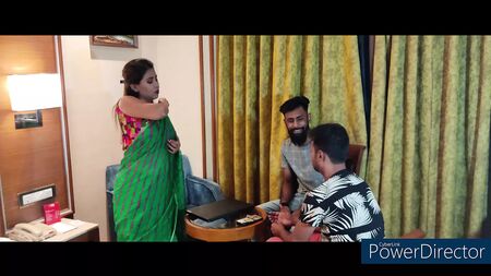 Yaarana, Full Movie, Tina Nandi as a high profile girl enjoyed with two friends.