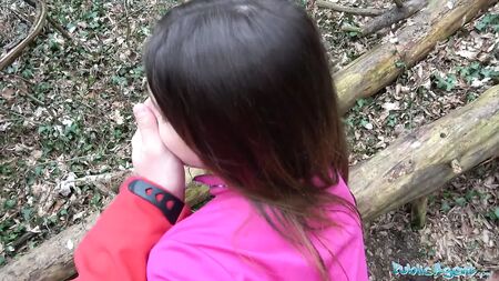 Public Agent Sexy jogger fucked in the woods