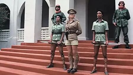 Ilsa Harem Keeper of the Oil Sheiks (1976)