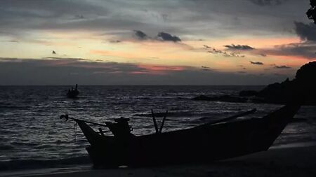 Tilda Swinton - The Beach 2000 (Mature and Young)