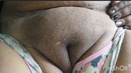 Payal bhabi ko raat me nangi kar diya unki chutt me apni ungli daal ke unko sex kiya chori chori