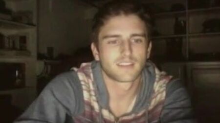 Gorgeous Gay Guy Video Chat Jerk Off