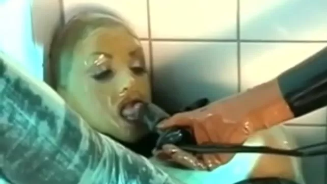 Living latex doll porn videos & sex movies - XXXi.PORN