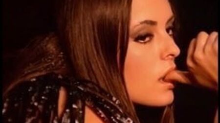 RED ROSE EROTIC CABARET - vintage striptease beauty