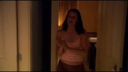 Paget Brewster - Huff s1e01