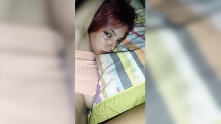 Breaking my girlfriend's teen pussy when she comes to sleep