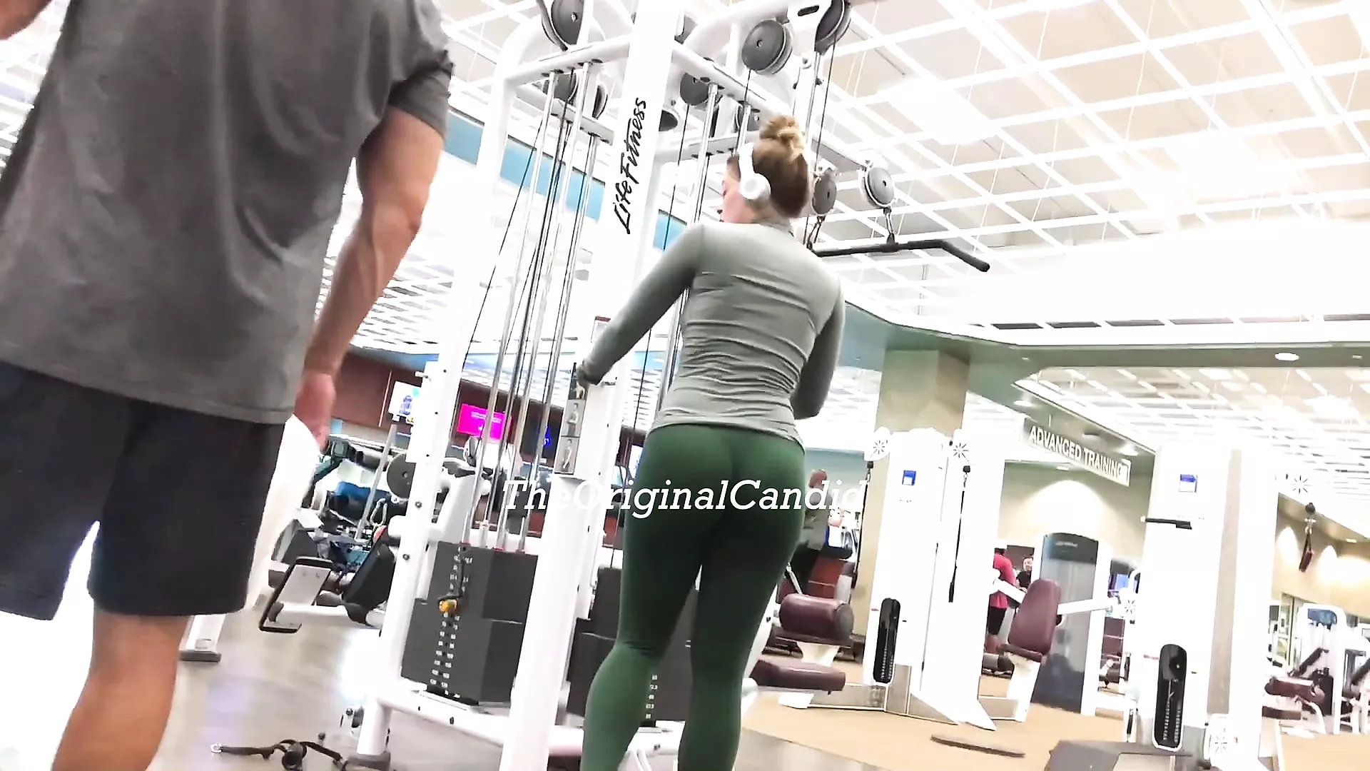 Sexy gym workout tight leggings - XXXi.PORN Video