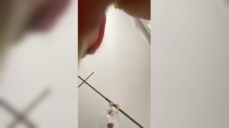 SHERAAIYSHA Gros Seins Nu Live 1.