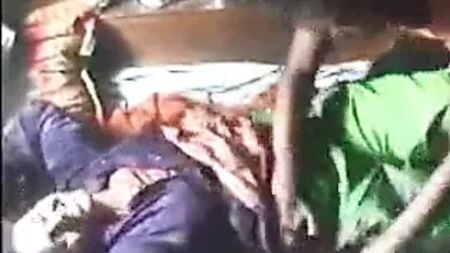 DESI BHABI FUCKING WITH HER BOYFRIEND.