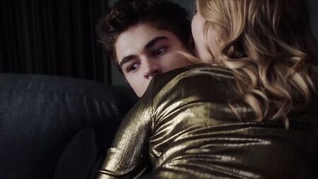 Josephine Langford - ''After We Collide''