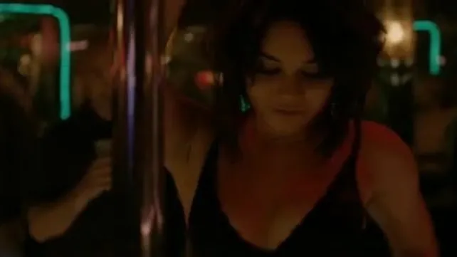 Vanessa Hudgensning porno suratga tushishi Vanessa Hudgensning porno suratga tushishi