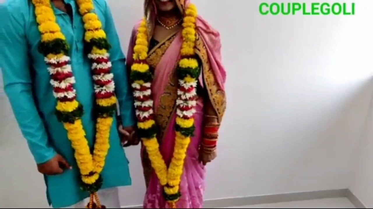 Choda Chodi Vidio - Shaadi Mubarak ho bhai log acchi se choda chodi karo - XXXi.PORN Video